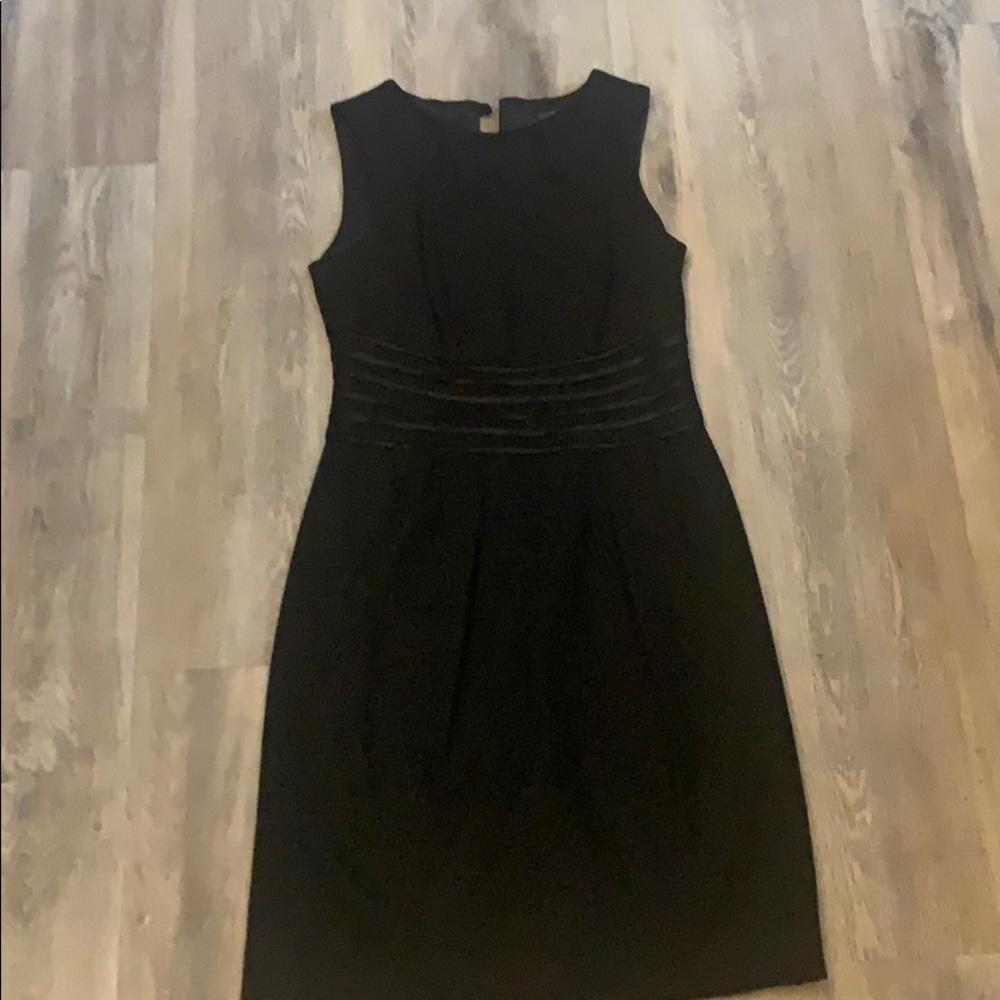 Black short sleeve dress